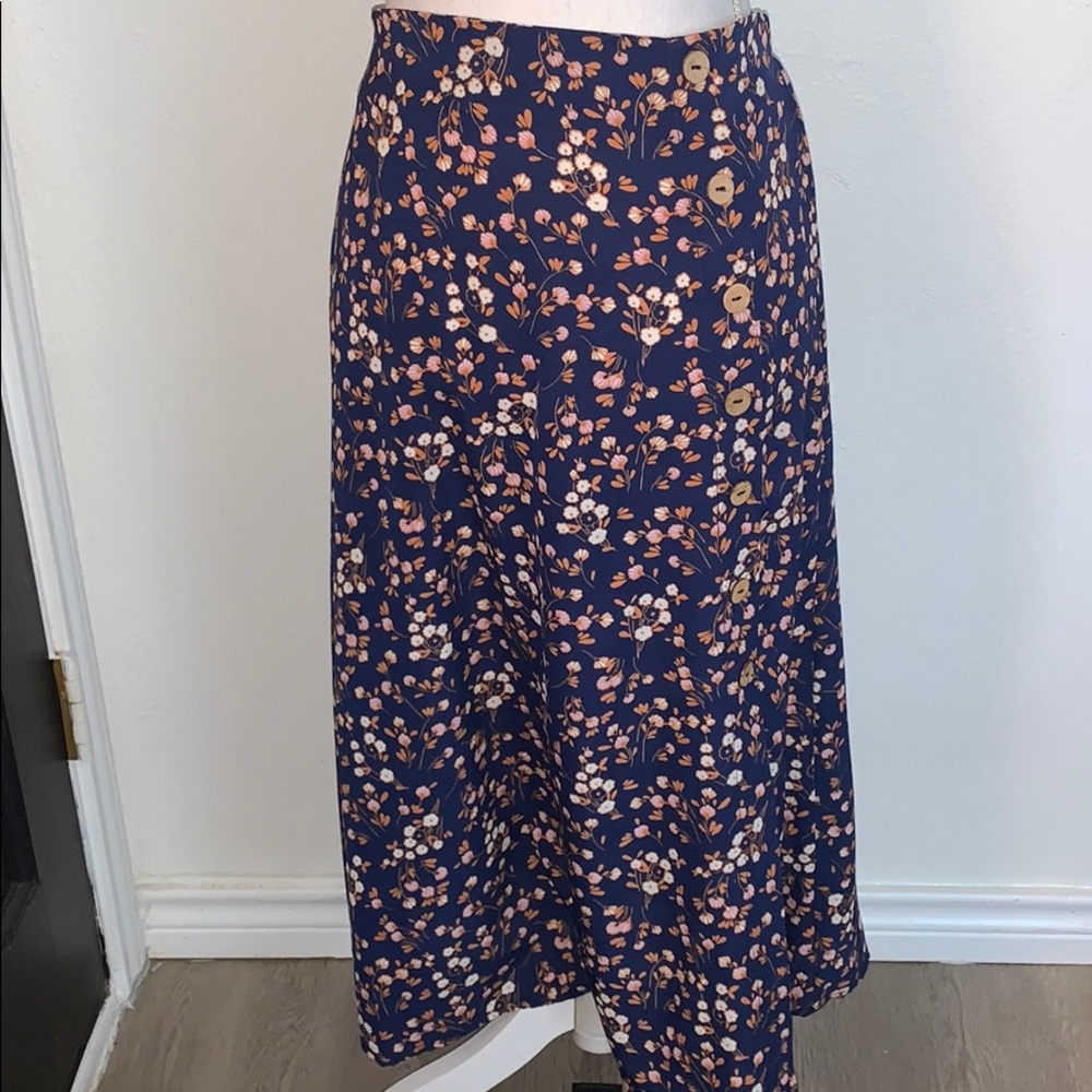 Midi navy blue floral skirt‎